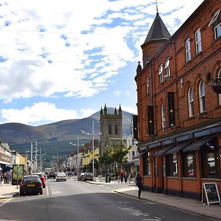 Bed and Breakfast The Donard Newcastle  Exterior foto