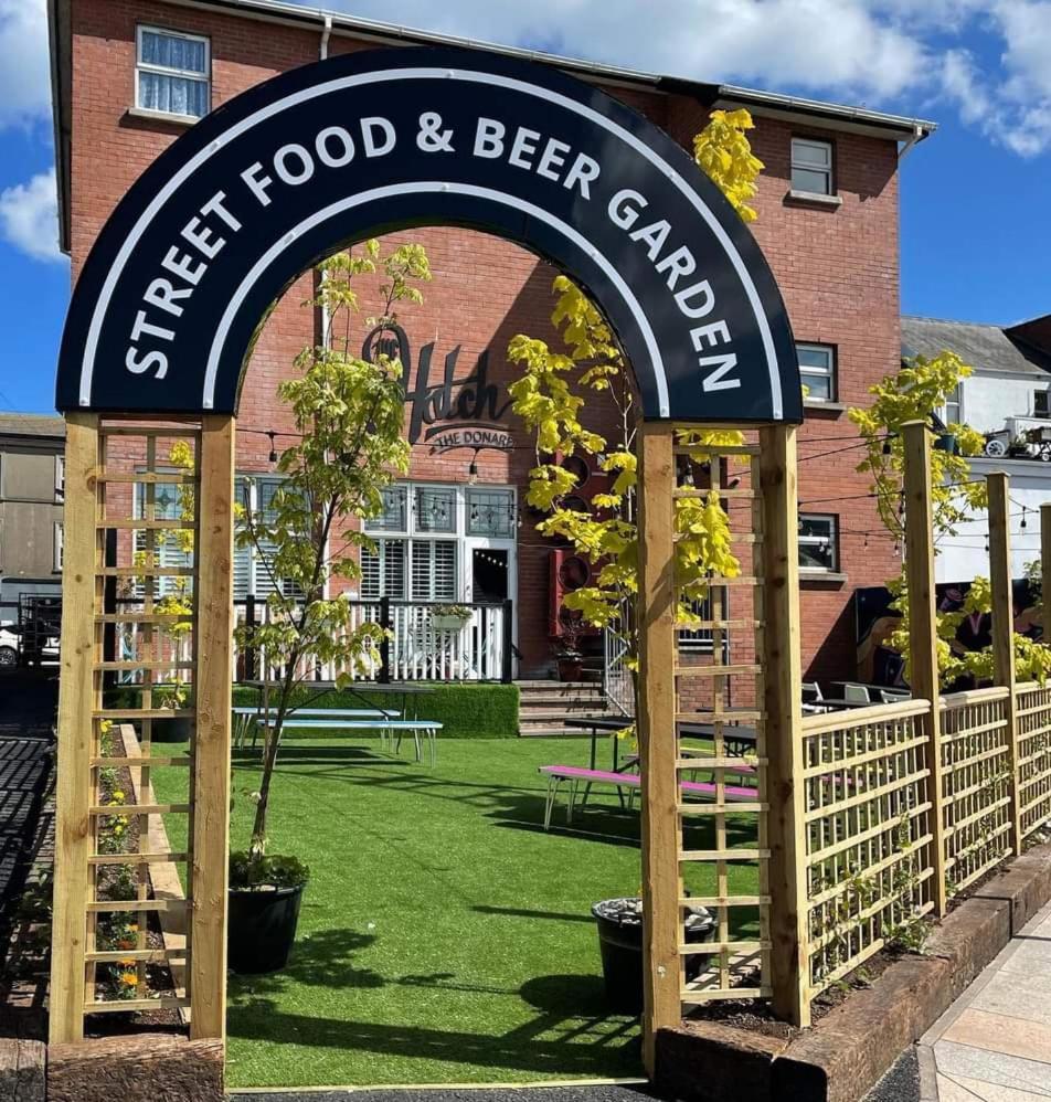 Bed and Breakfast The Donard Newcastle  Exterior foto
