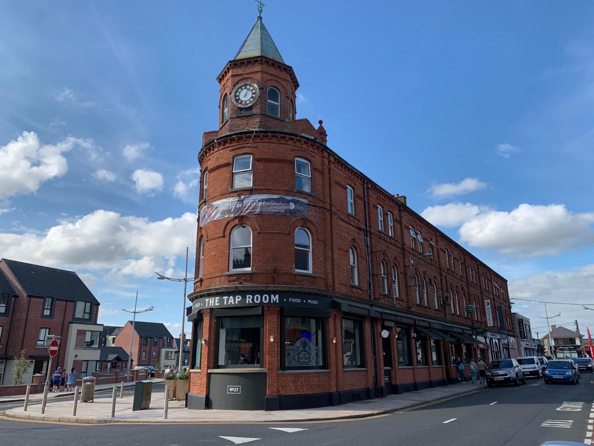Bed and Breakfast The Donard Newcastle  Exterior foto